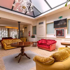 4* Otel Bella